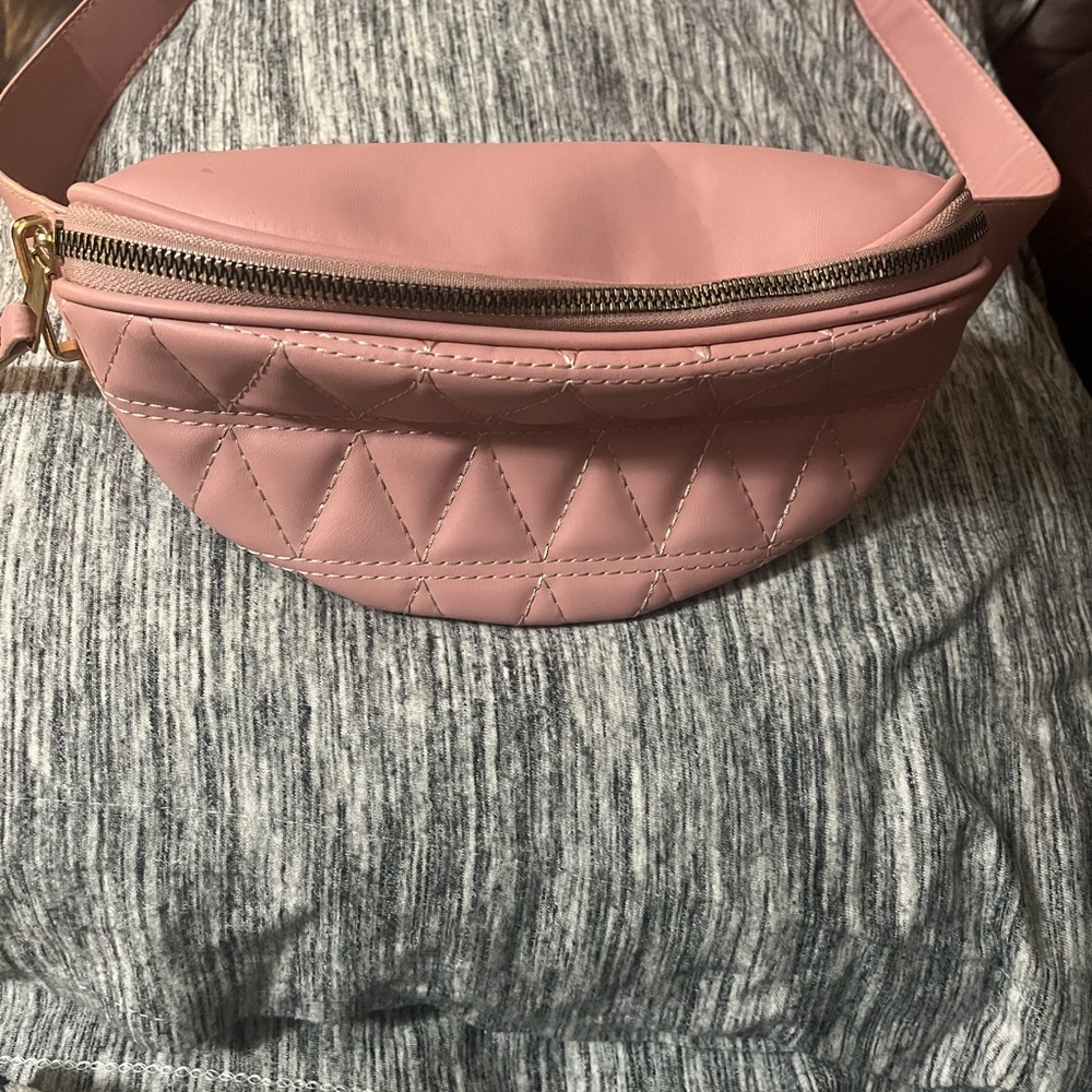 Elegant Pink Quilted Crossbody Bag